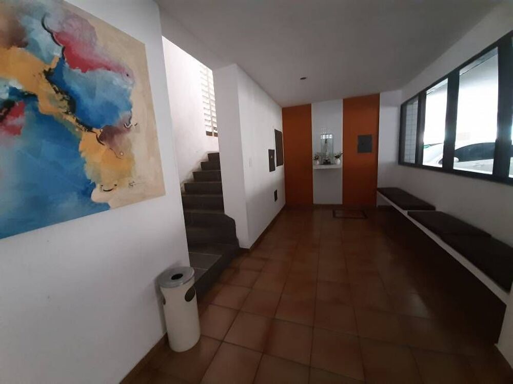 Apartamento à venda com 2 quartos, 78m² - Foto 4