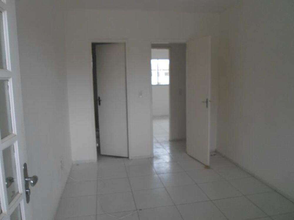 Casa à venda com 2 quartos, 73m² - Foto 7