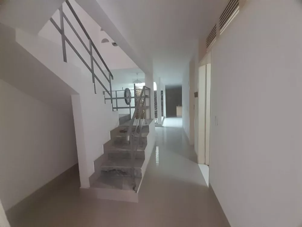 Casa à venda com 4 quartos, 292M2 - Foto 9