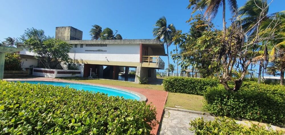 Casa à venda com 6 quartos, 647m² - Foto 2