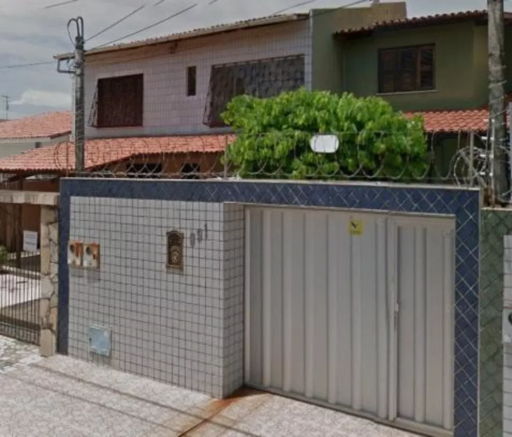 Casa à venda com 3 quartos, 193m² - Foto 1