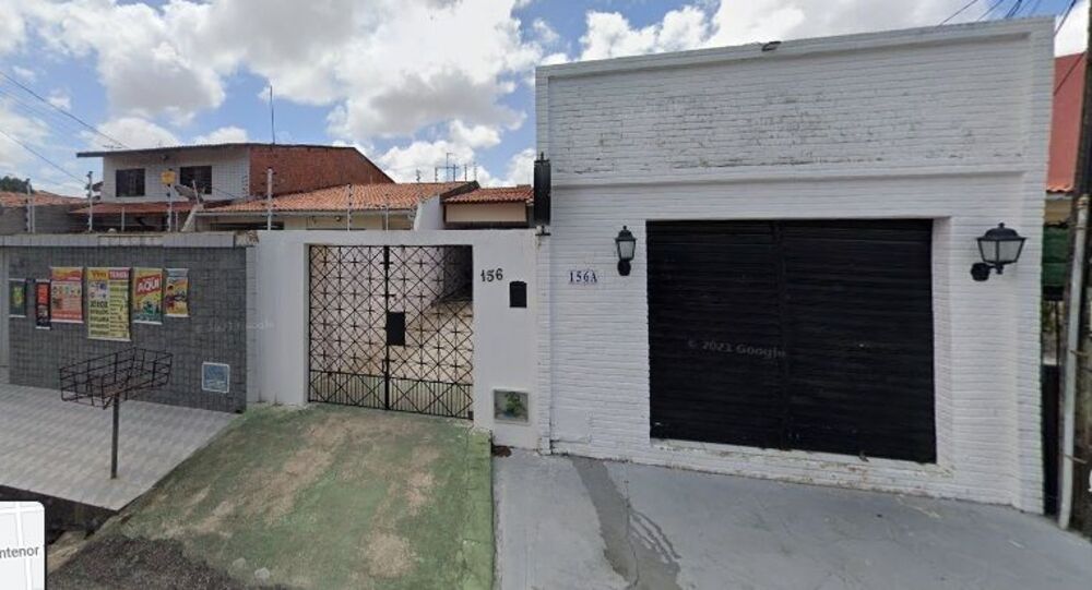 Casa à venda com 4 quartos, 181m² - Foto 1