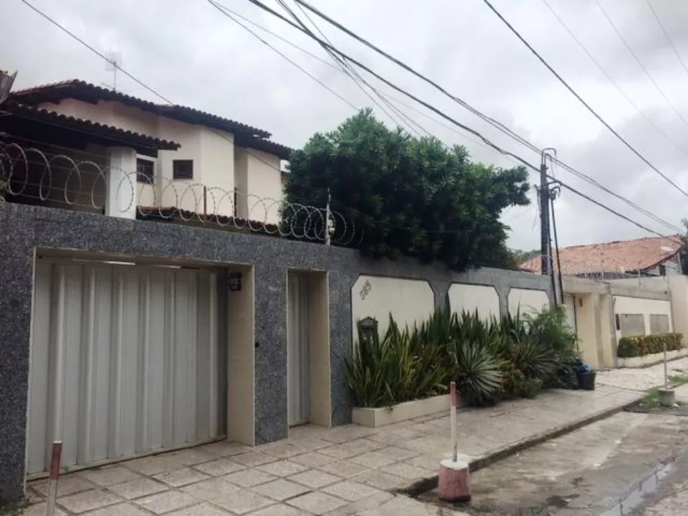 Casa à venda com 5 quartos, 400m² - Foto 1