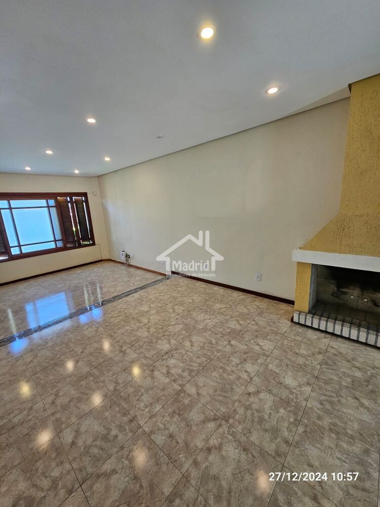 Casa, 4 quartos, 290 m² - Foto 2