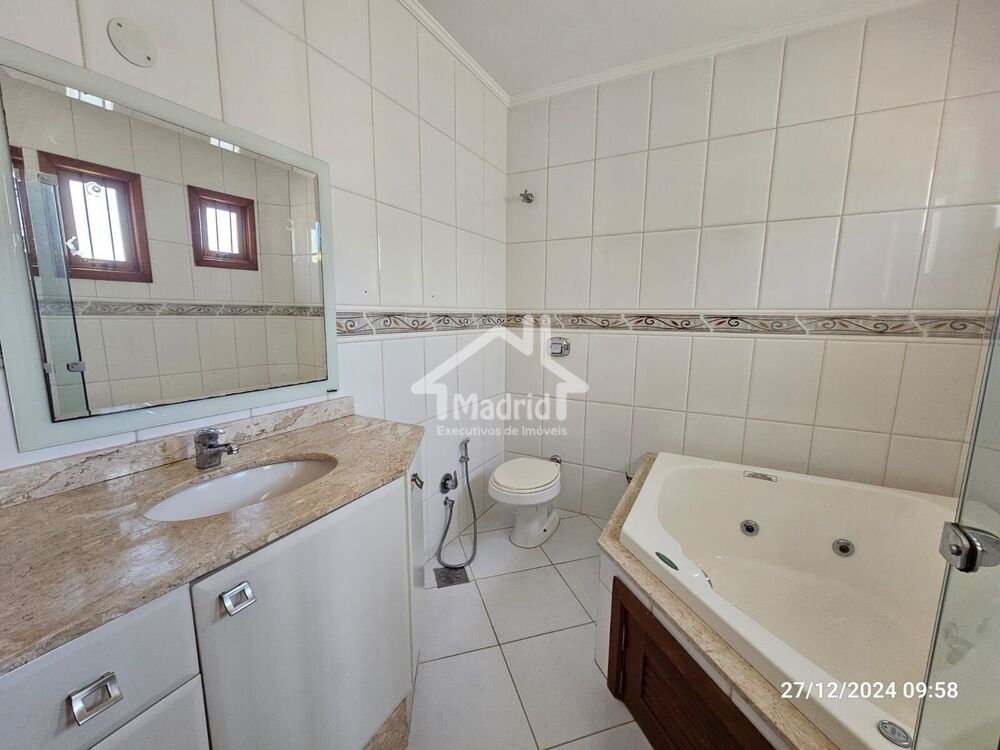Casa, 4 quartos, 290 m² - Foto 46