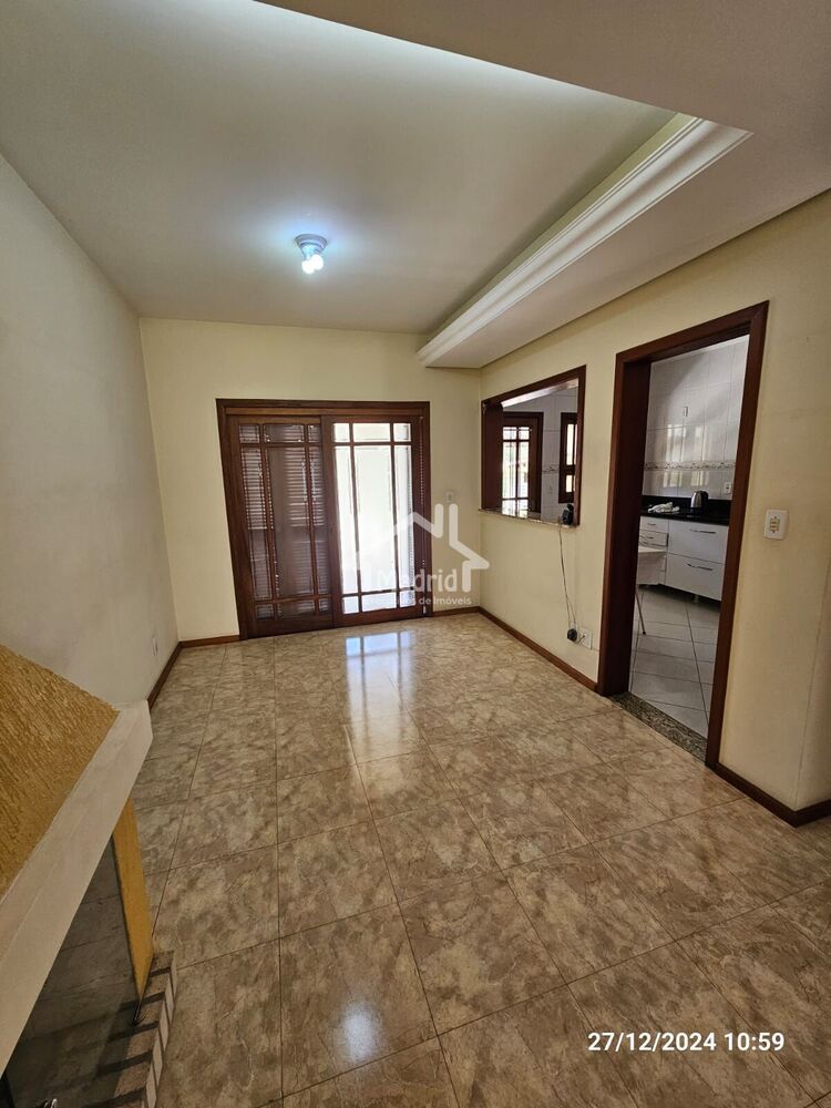 Casa, 4 quartos, 290 m² - Foto 3