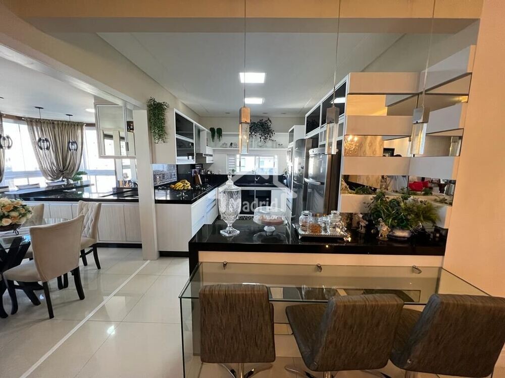 Apartamento, 4 quartos, 222 m² - Foto 9