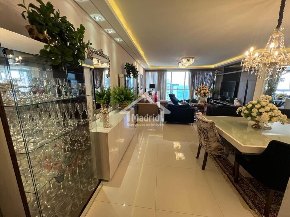 Apartamento, 4 quartos, 222 m² - Foto 5