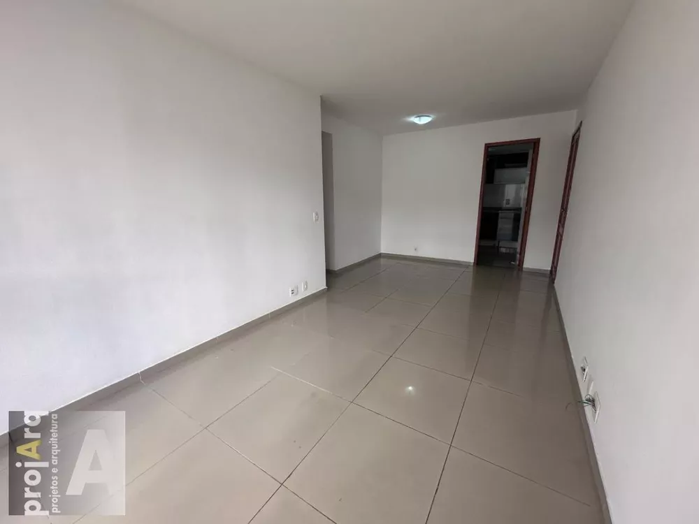 Apartamento à venda com 3 quartos, 83m² - Foto 1