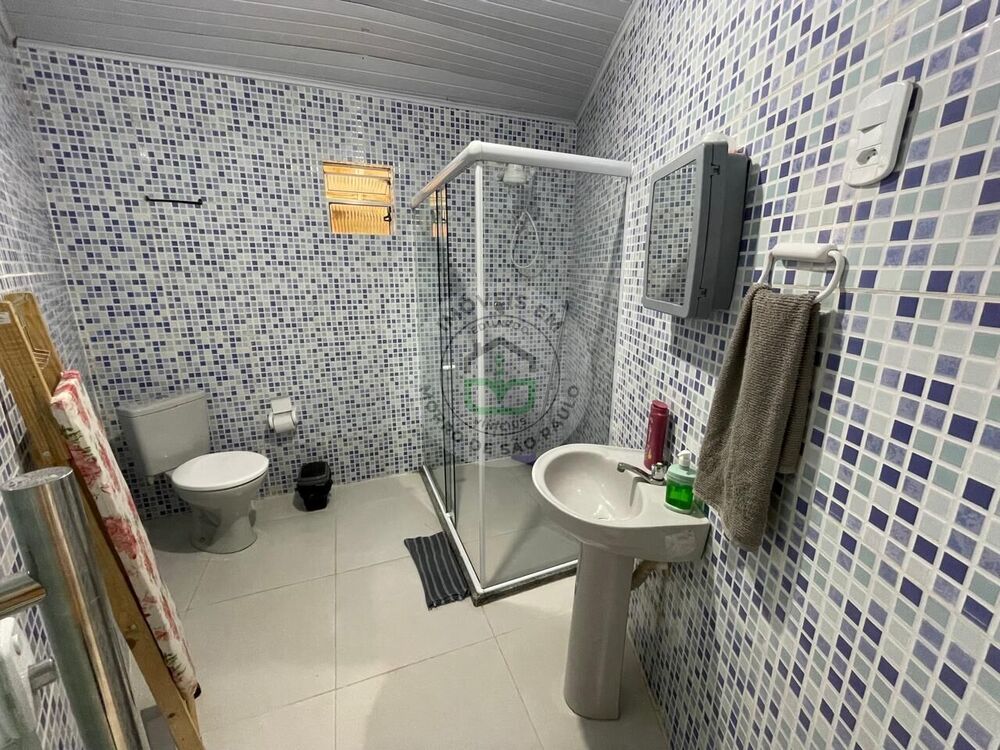 Casa à venda com 5 quartos, 170m² - Foto 3