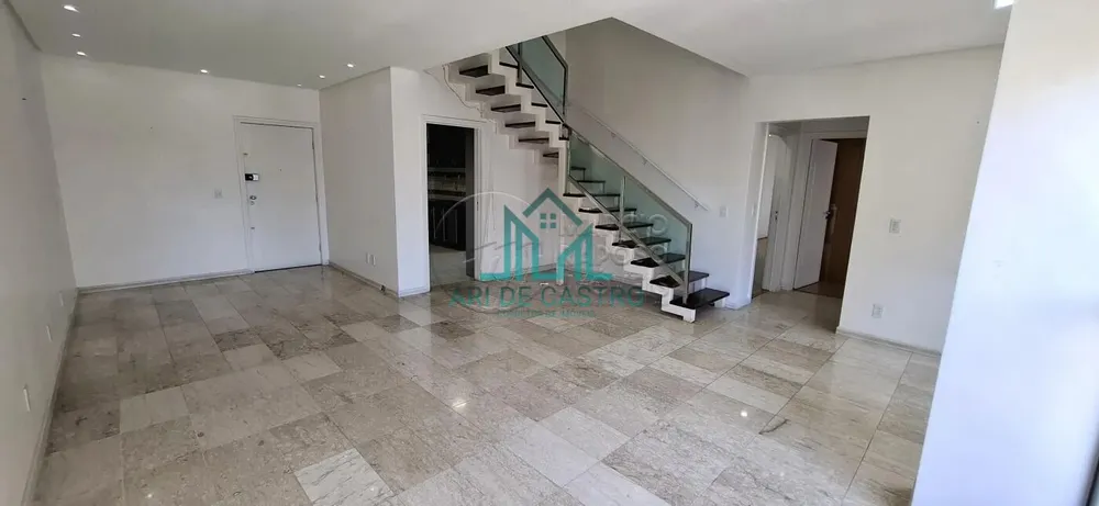 Cobertura, 4 quartos, 236 m² - Foto 2