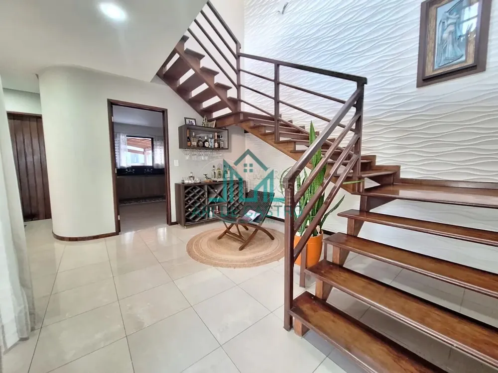 Casa, 4 quartos, 272 m² - Foto 3