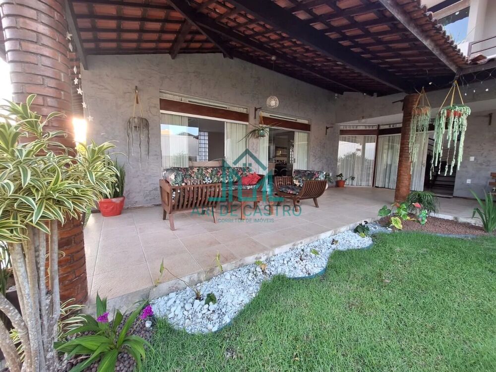 Casa, 4 quartos, 272 m² - Foto 1