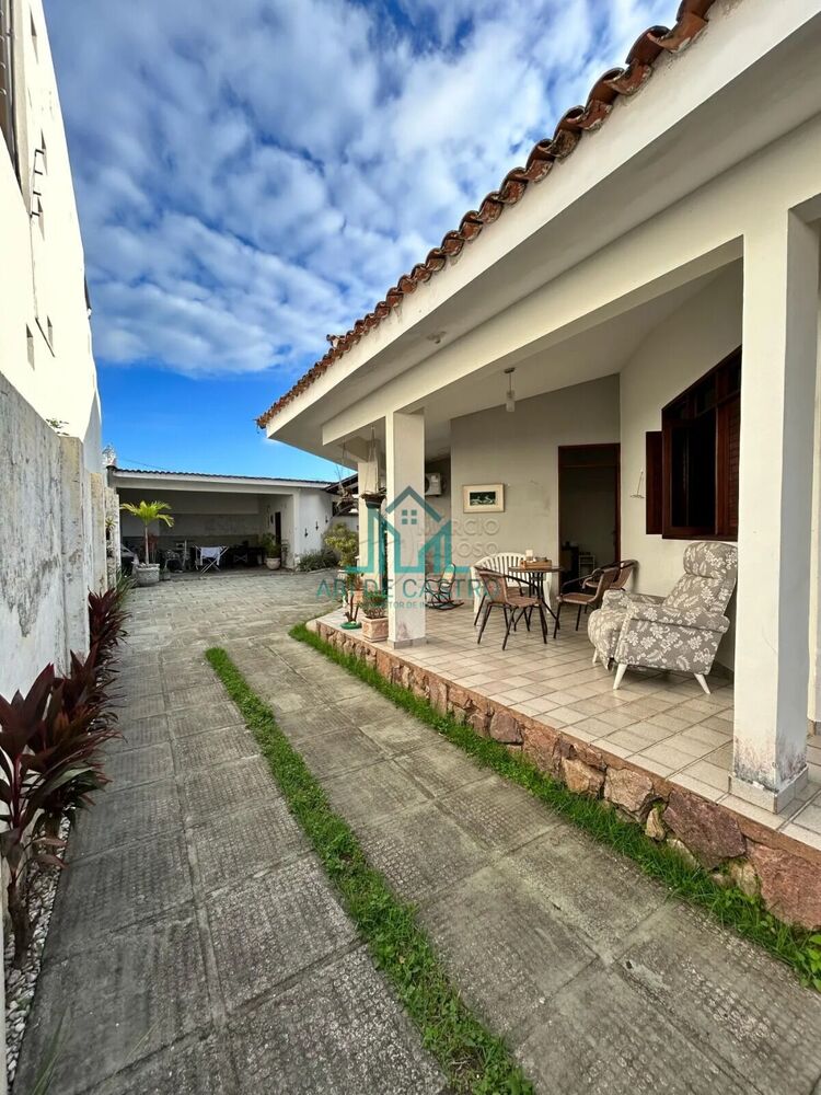 Casa, 3 quartos, 328 m² - Foto 2