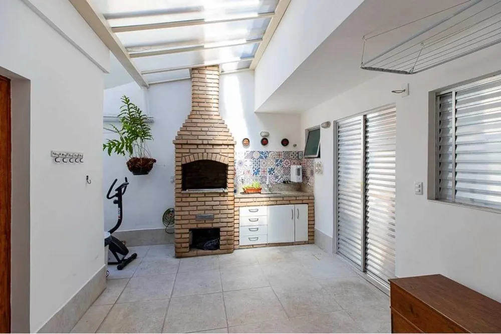 Casa, 4 quartos, 144 m² - Foto 1