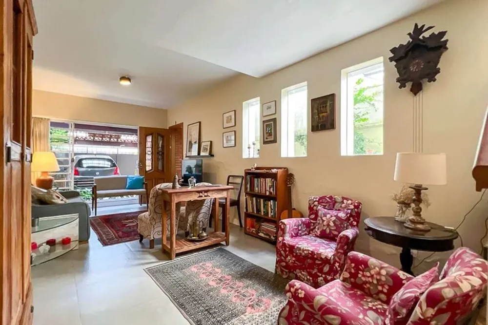 Casa, 5 quartos, 231 m² - Foto 2