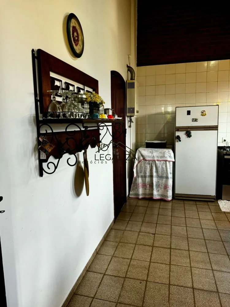 Casa, 3 quartos, 240 m² - Foto 25