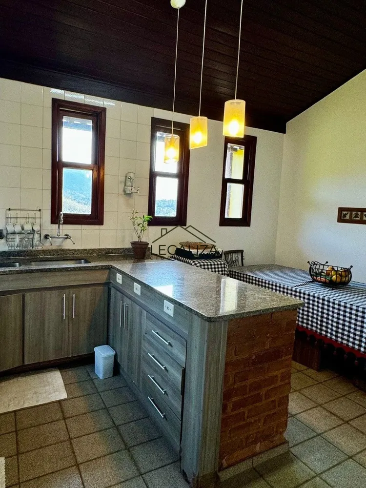 Casa, 3 quartos, 240 m² - Foto 14
