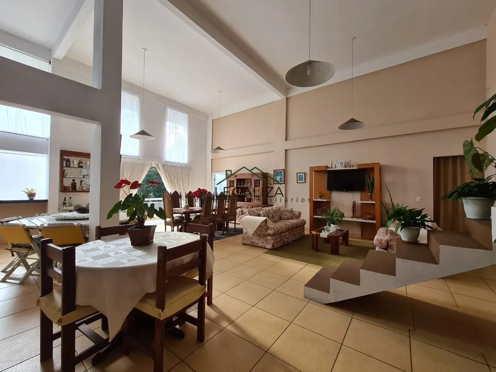 Casa, 3 quartos, 300 m² - Foto 9