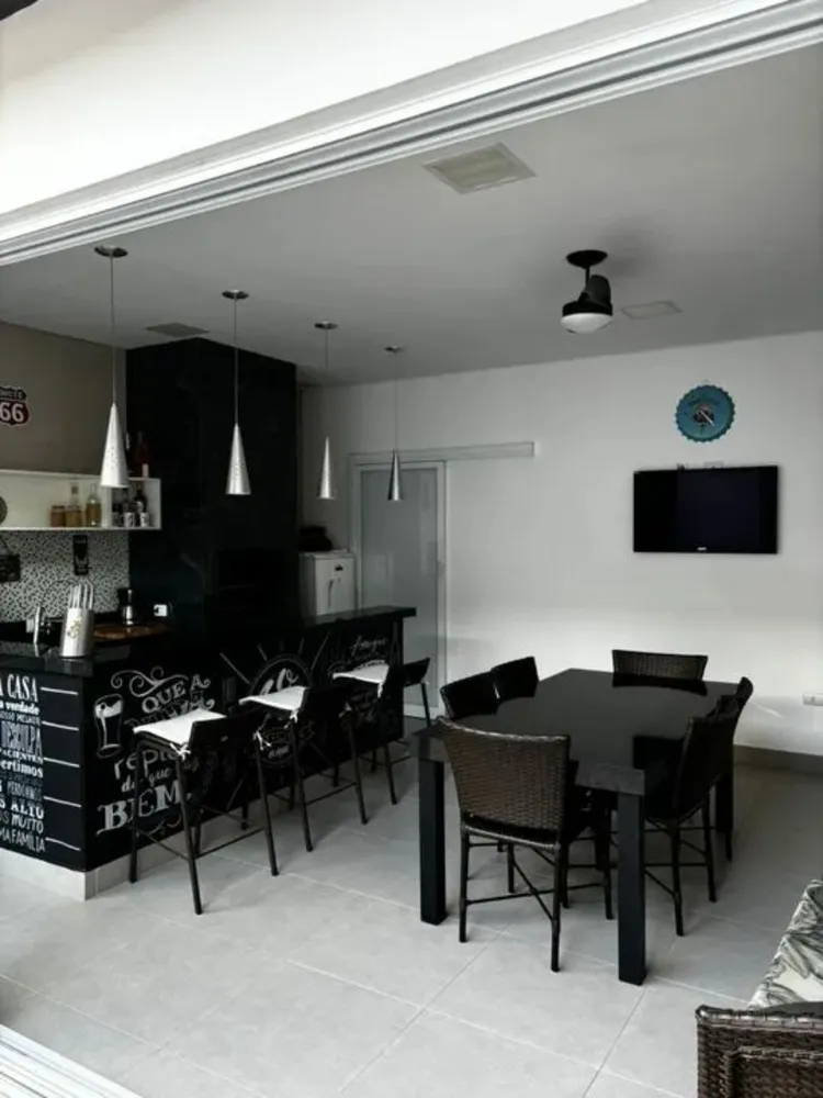 Casa, 3 quartos, 220 m² - Foto 14