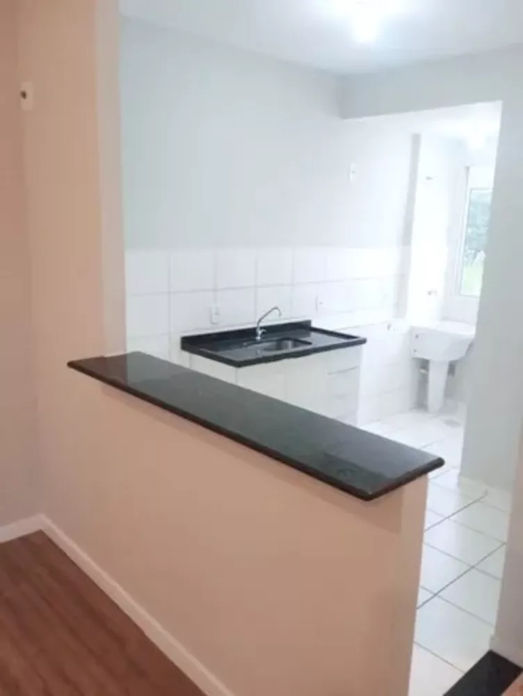 Apartamento à venda com 2 quartos, 46m² - Foto 2