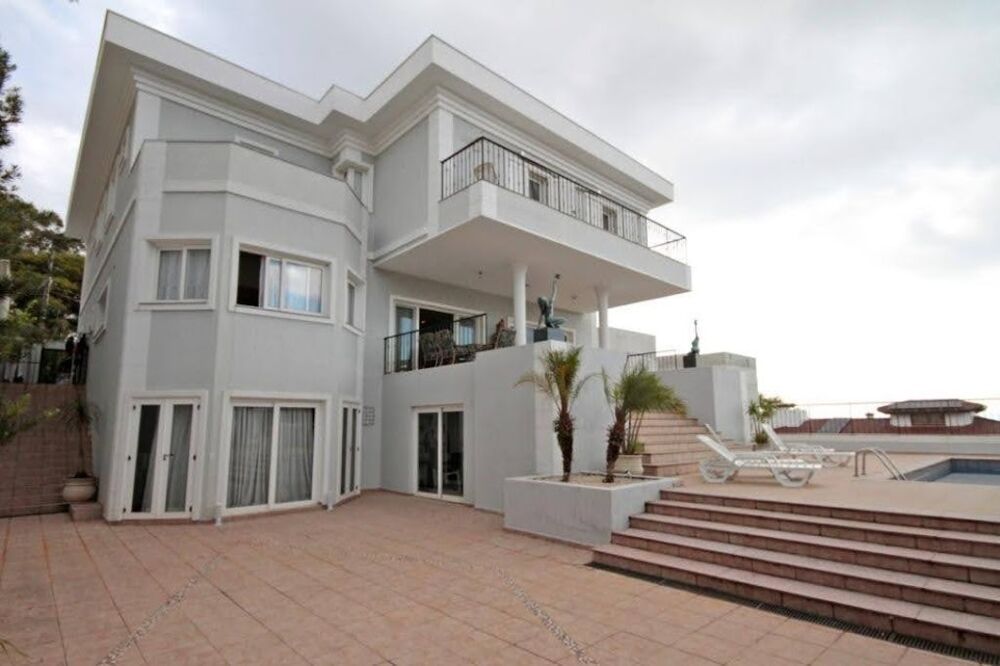 Casa, 8 quartos, 980 m² - Foto 1