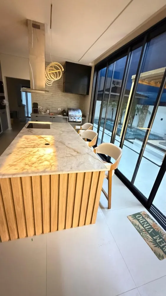 Casa, 3 quartos, 260 m² - Foto 11