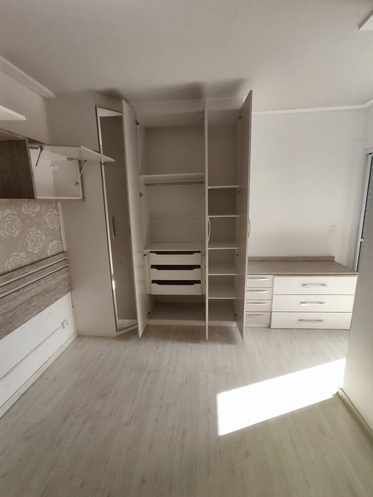 Apartamento à venda com 2 quartos, 62m² - Foto 3