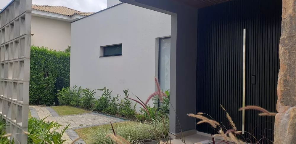 Casa à venda com 3 quartos, 1023m² - Foto 4