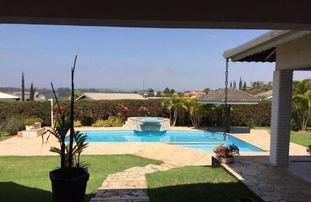 Casa à venda com 4 quartos, 440m² - Foto 1