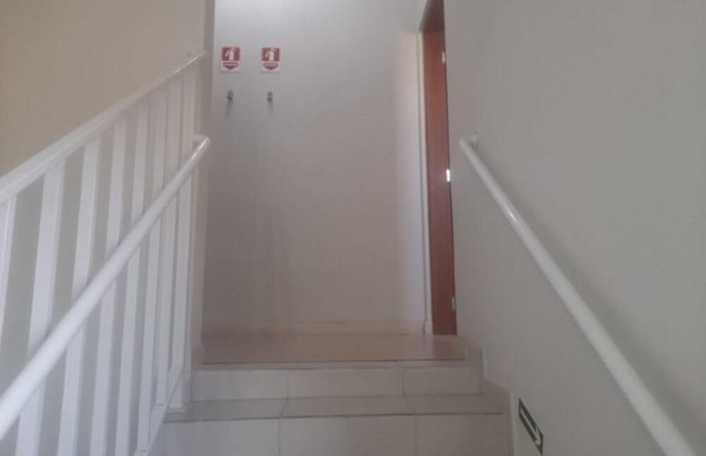 Loja-Salão, 240 m² - Foto 2