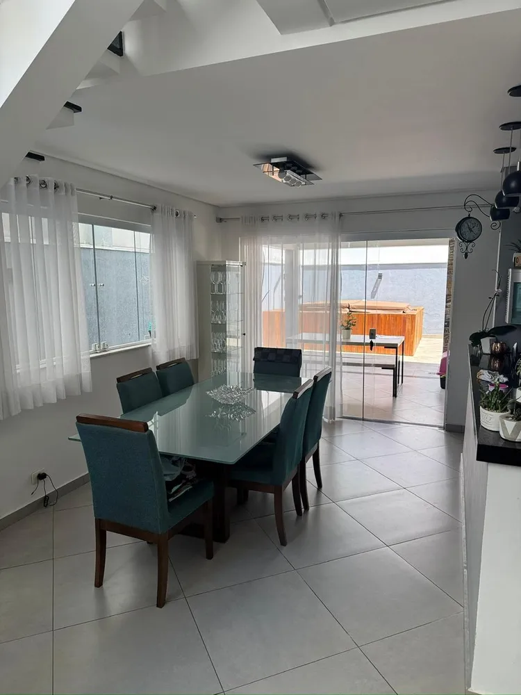 Casa, 3 quartos, 176 m² - Foto 3