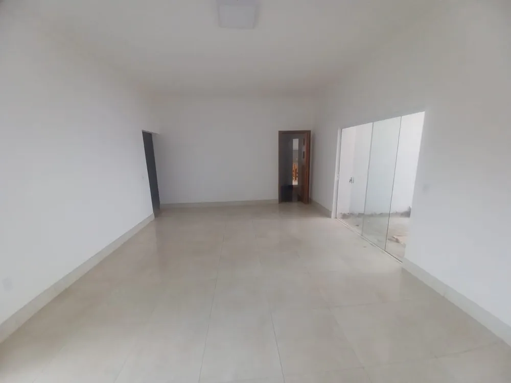 Casa, 3 quartos, 260 m² - Foto 3