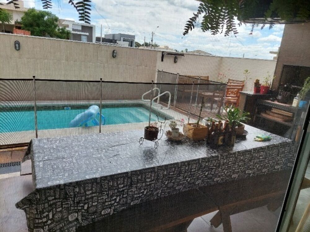 Casa à venda com 3 quartos, 250m² - Foto 3