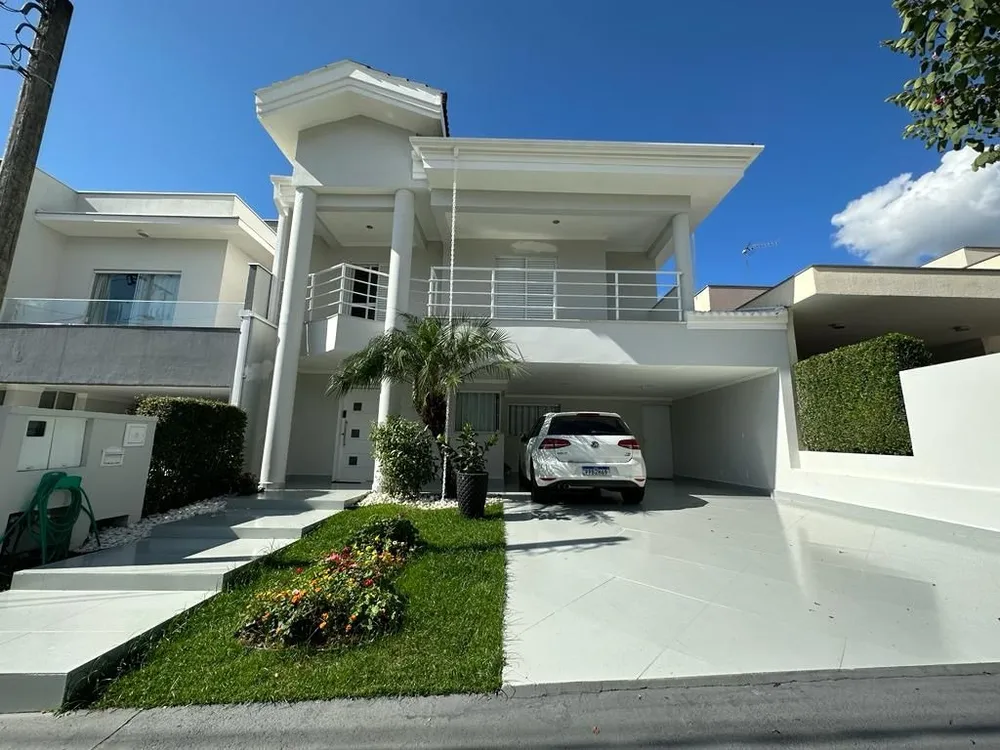 Casa, 3 quartos, 310 m² - Foto 1