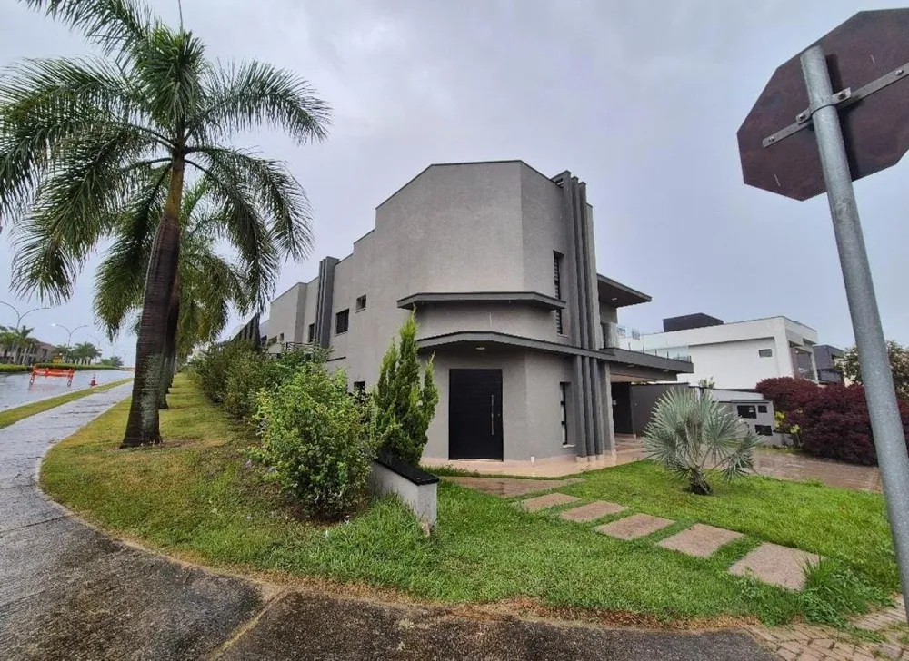 Casa, 4 quartos, 204 m² - Foto 1