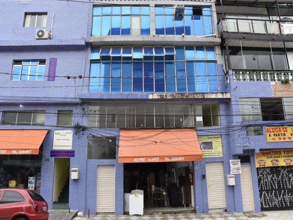 Prédio Inteiro - Foto 1