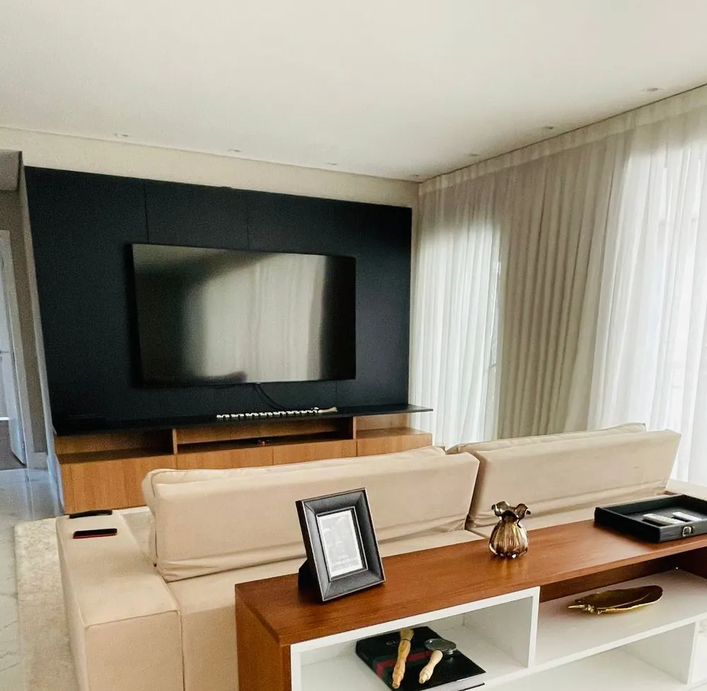 Apartamento, 3 quartos, 228 m² - Foto 1