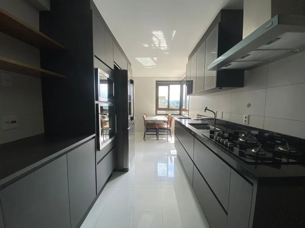 Apartamento, 3 quartos, 228 m² - Foto 4