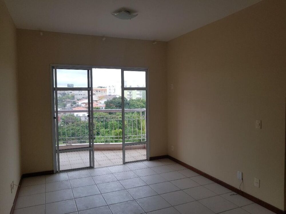 Apartamento à venda com 3 quartos, 95m² - Foto 2