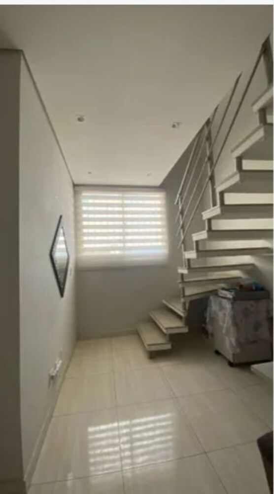 Apartamento à venda com 3 quartos, 107m² - Foto 1