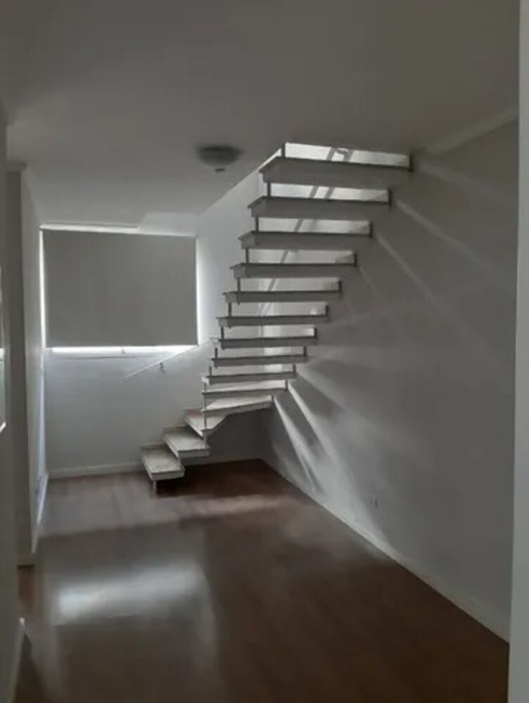 Apartamento à venda com 3 quartos, 108m² - Foto 2