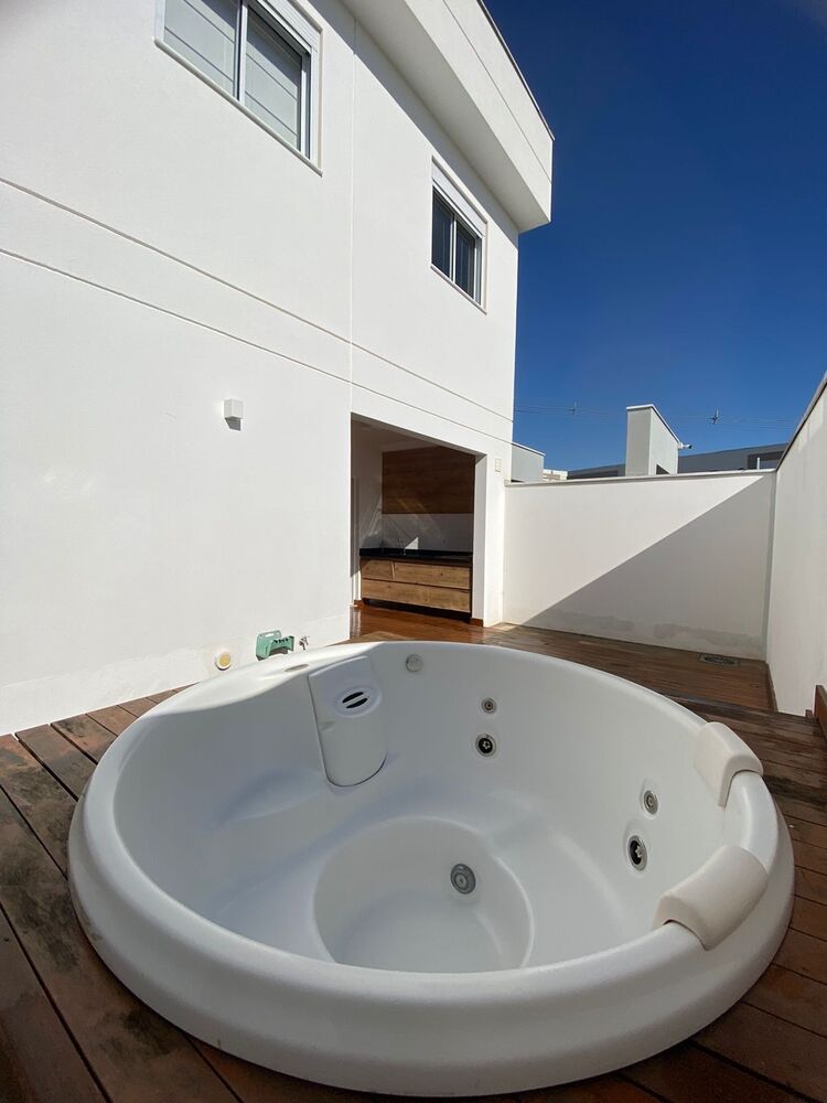 Casa à venda com 3 quartos - Foto 2