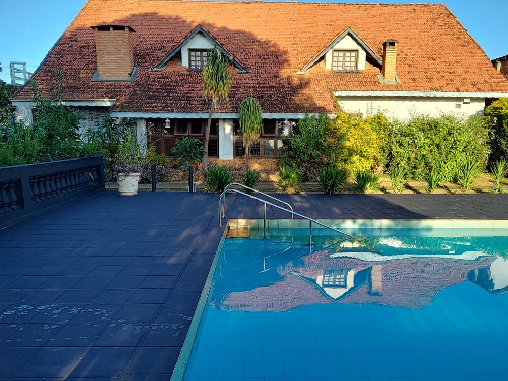 Sítio à venda com 9 quartos, 1150m² - Foto 1