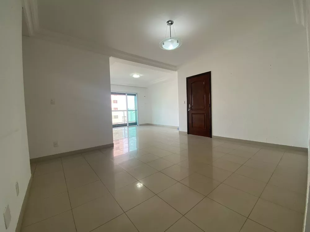 Apartamento à venda com 5 quartos, 148m² - Foto 3