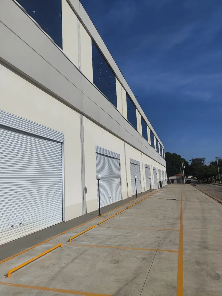 Loja-Salão, 1720 m² - Foto 1