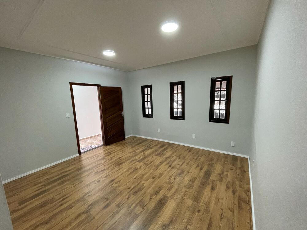 Casa à venda com 3 quartos - Foto 4
