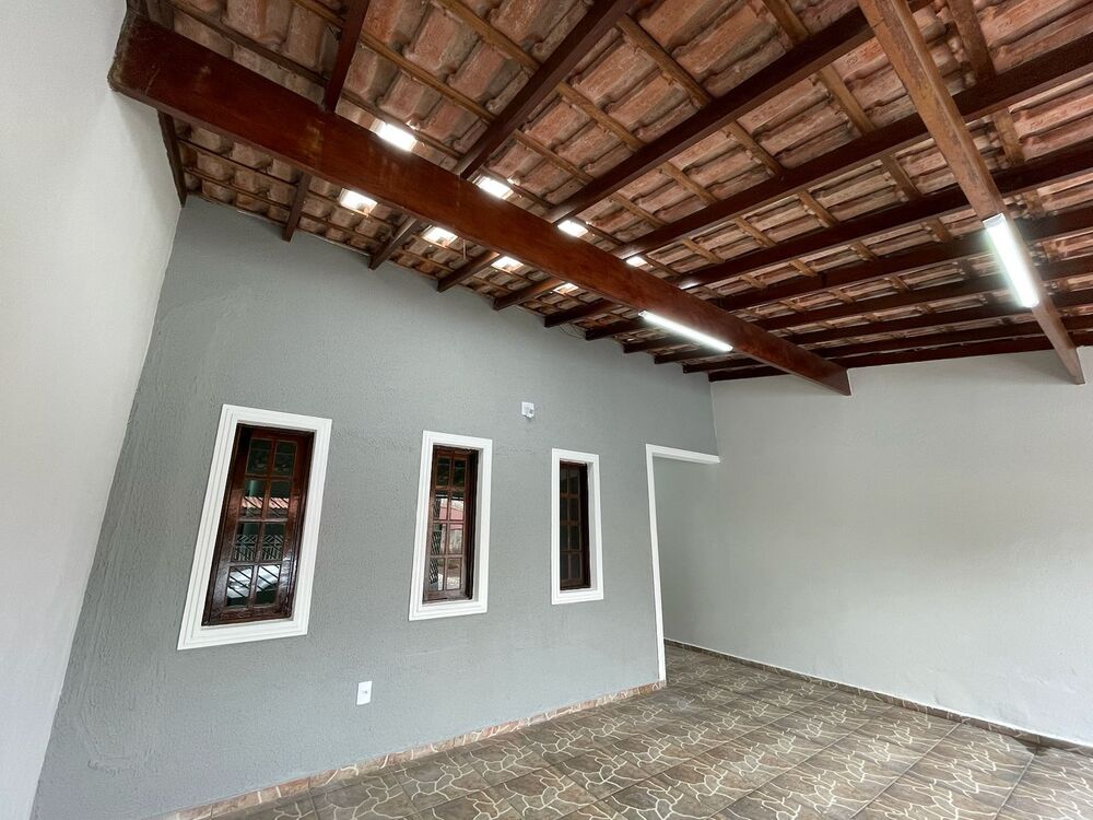Casa à venda com 3 quartos - Foto 2