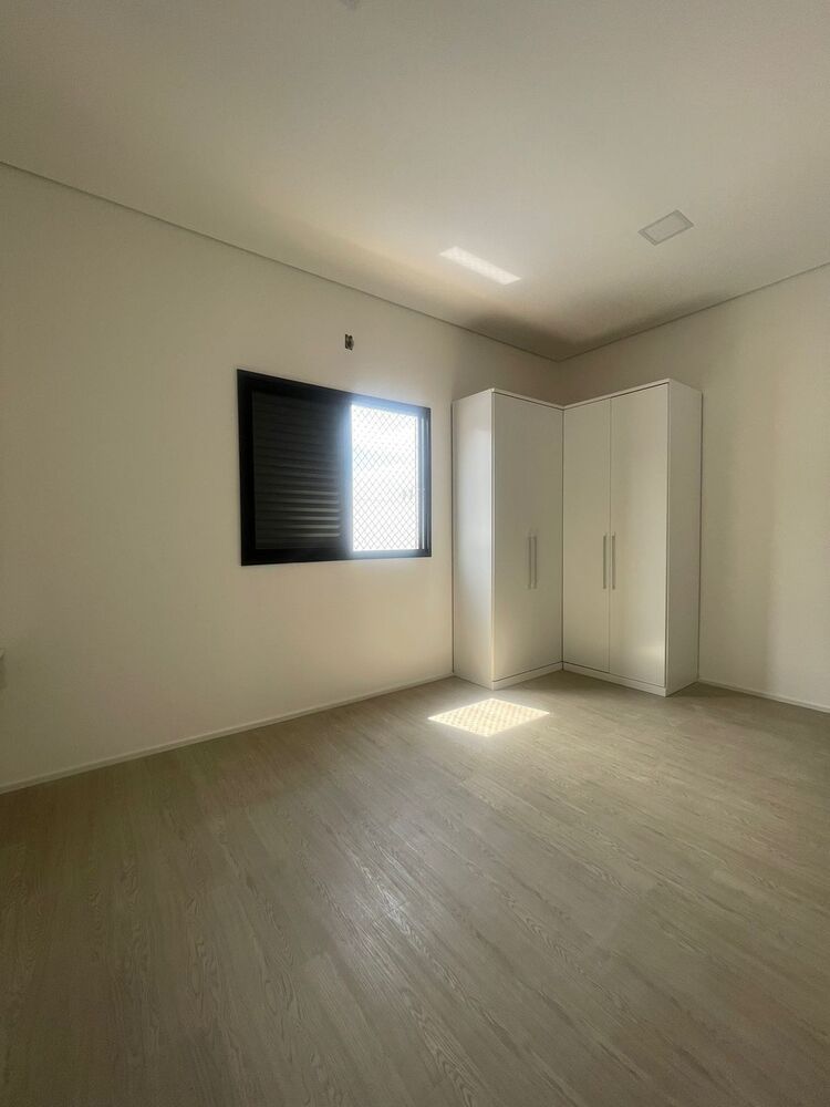 Casa à venda e aluguel com 3 quartos - Foto 2