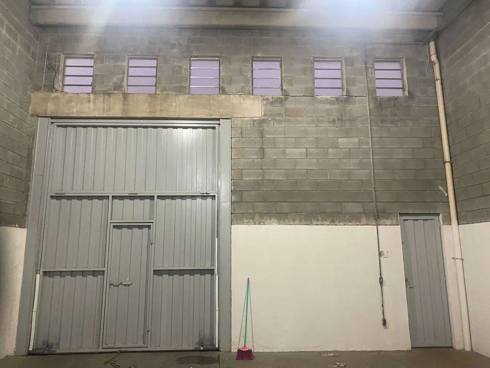 Depósito-Galpão, 237 m² - Foto 1